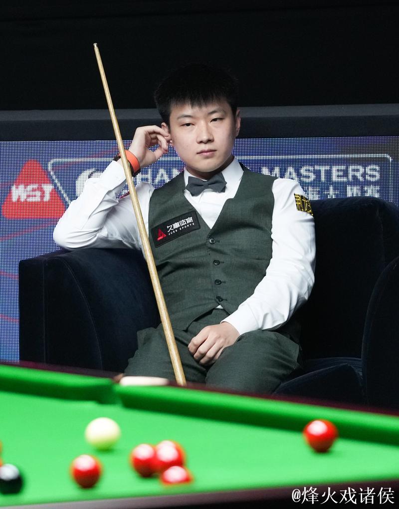 赵心童6-5逆转威尔逊 首度晋级斯诺克冠中冠半决赛