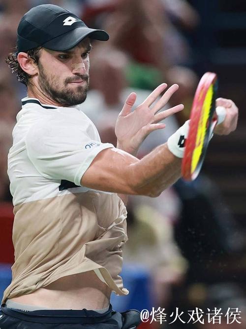 瓦舍罗2-1力克林德克内希 首次问鼎上海大师赛冠军 瓦舍罗2-1力克林德克内希 首次问鼎上海大师赛冠军